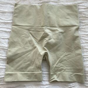 Set Active Shorts